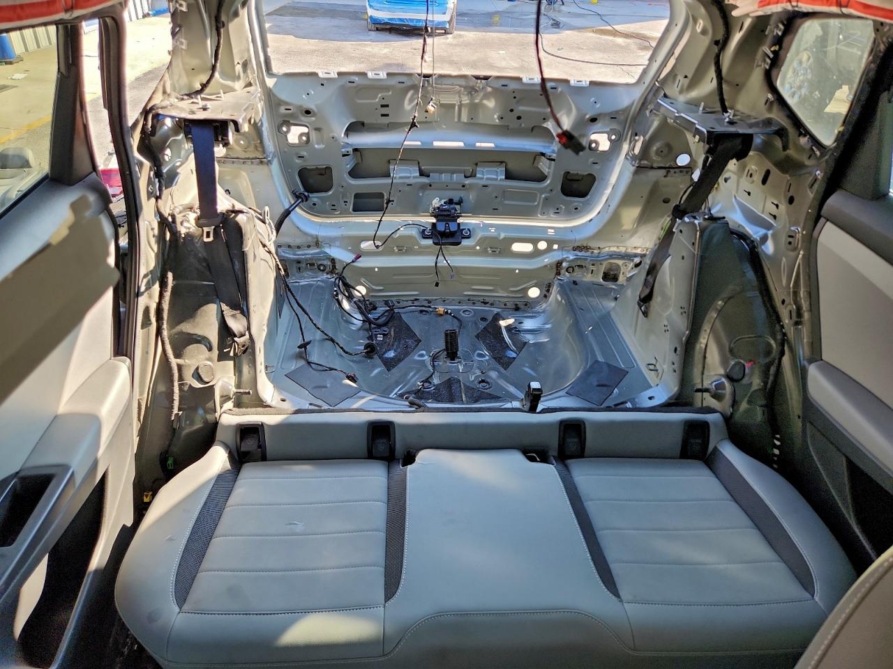 Volkswagen Taos Se Image 6