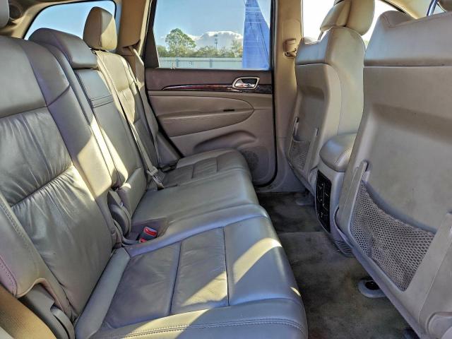 Jeep Grand Cherokee Laredo Image 12