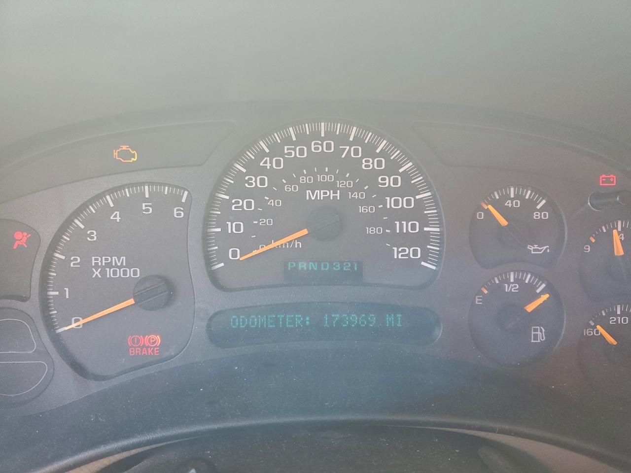 Chevrolet Silverado C1500 Image 2