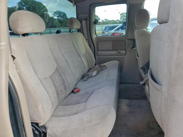 Chevrolet Silverado C1500 Image 9