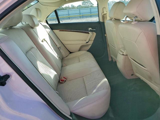 Lincoln MKZ Image 12