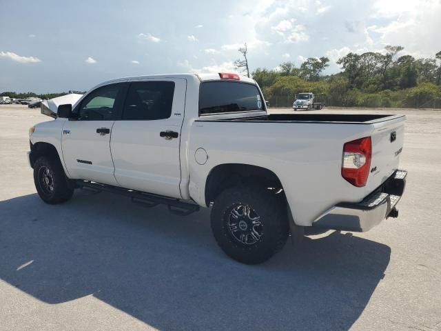 Toyota Tundra Crewmax Sr5 Image 2