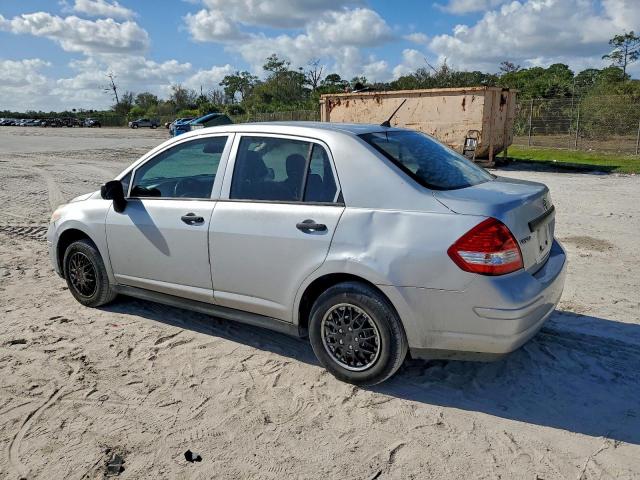 Nissan Versa S Image 3
