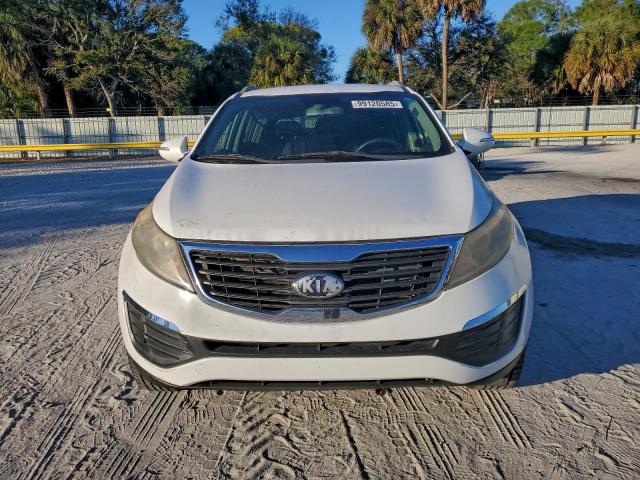 Kia Sportage Base Image 13