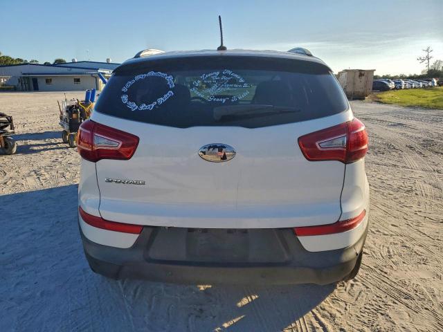 Kia Sportage Base Image 4