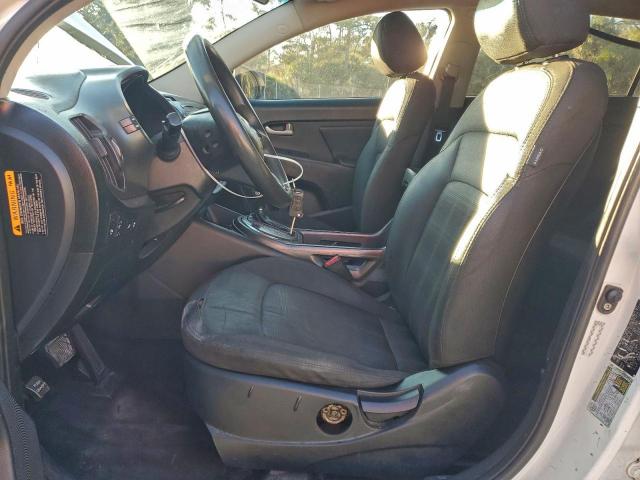 Kia Sportage Base Image 6