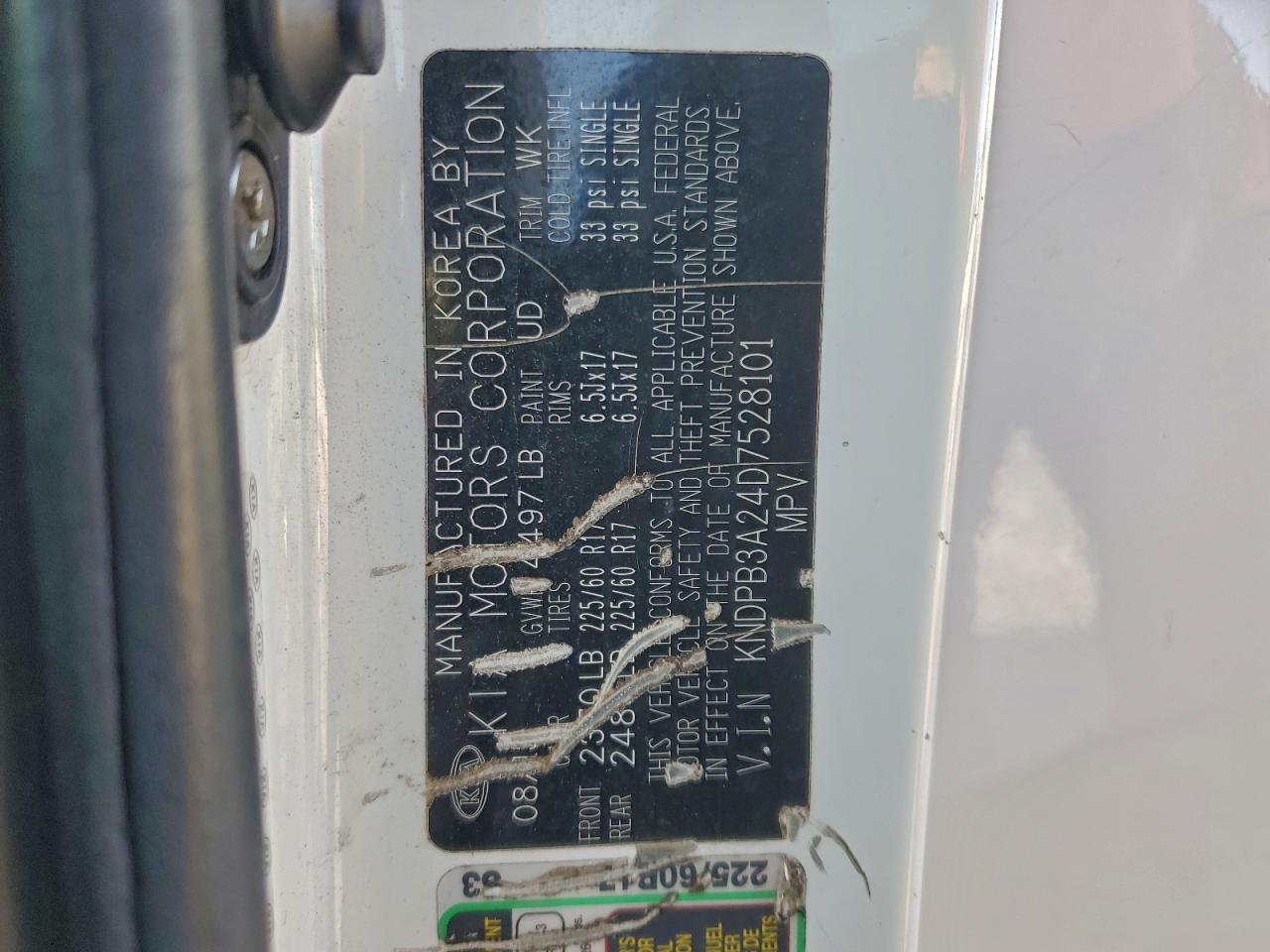 Kia Sportage Base Image 8