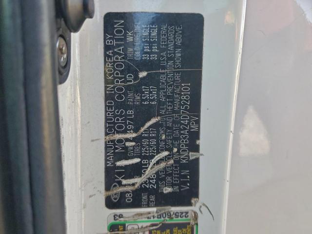 Kia Sportage Base Image 8