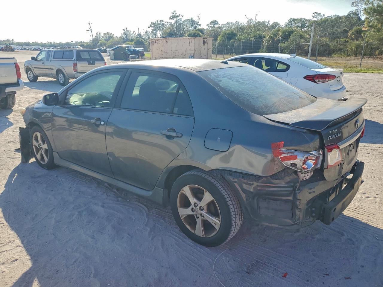 Toyota Corolla Base Image 8