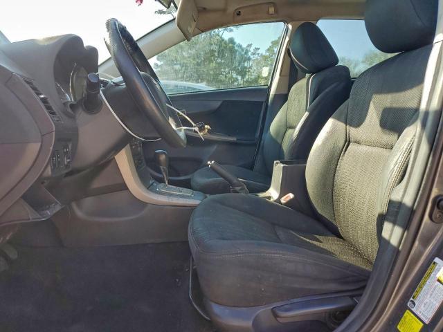 Toyota Corolla Base Image 3