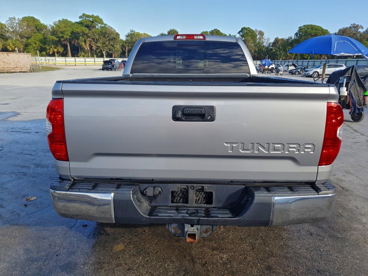 Toyota Tundra Double Cab Sr Image 3