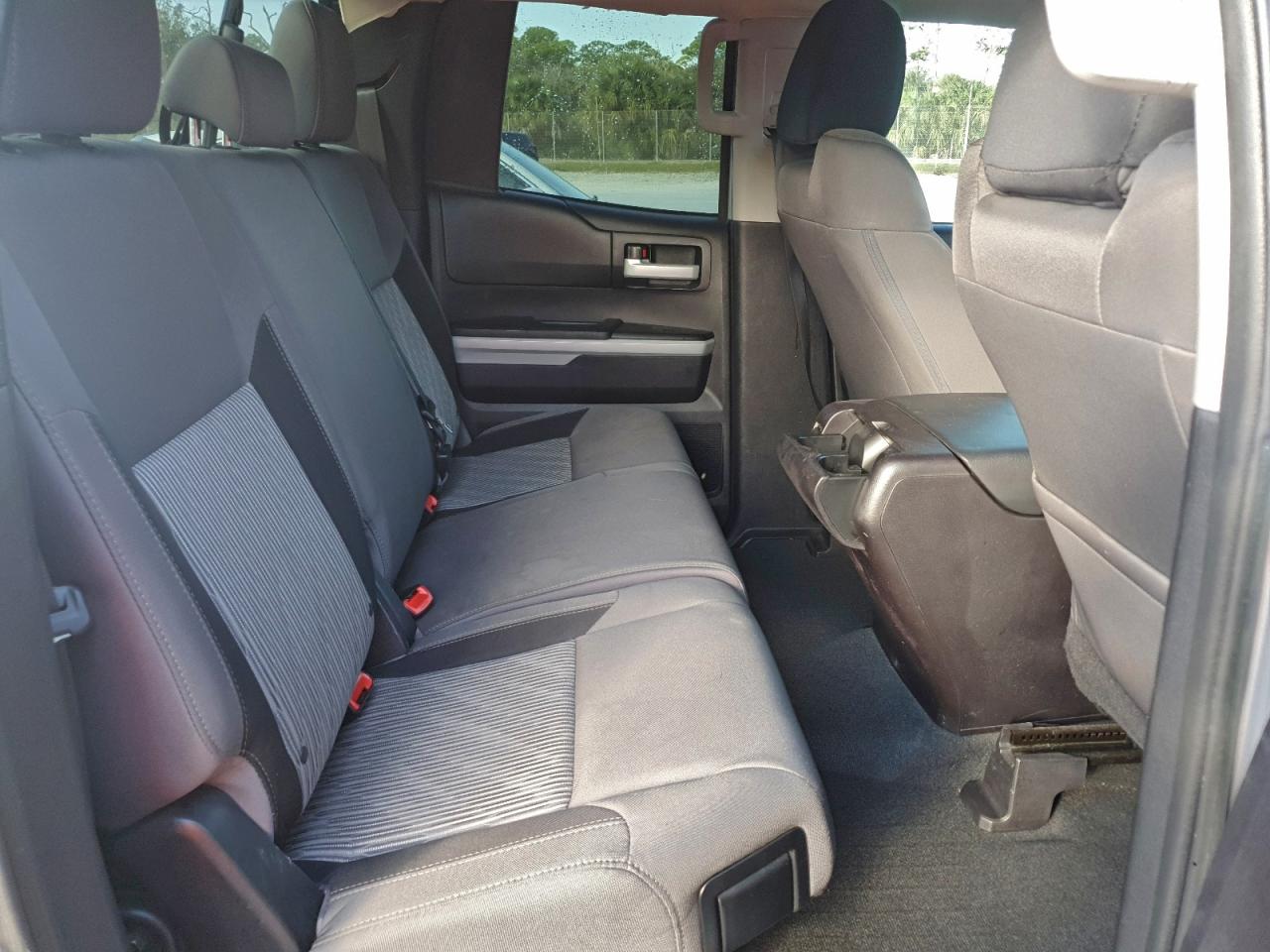 Toyota Tundra Double Cab Sr Image 6