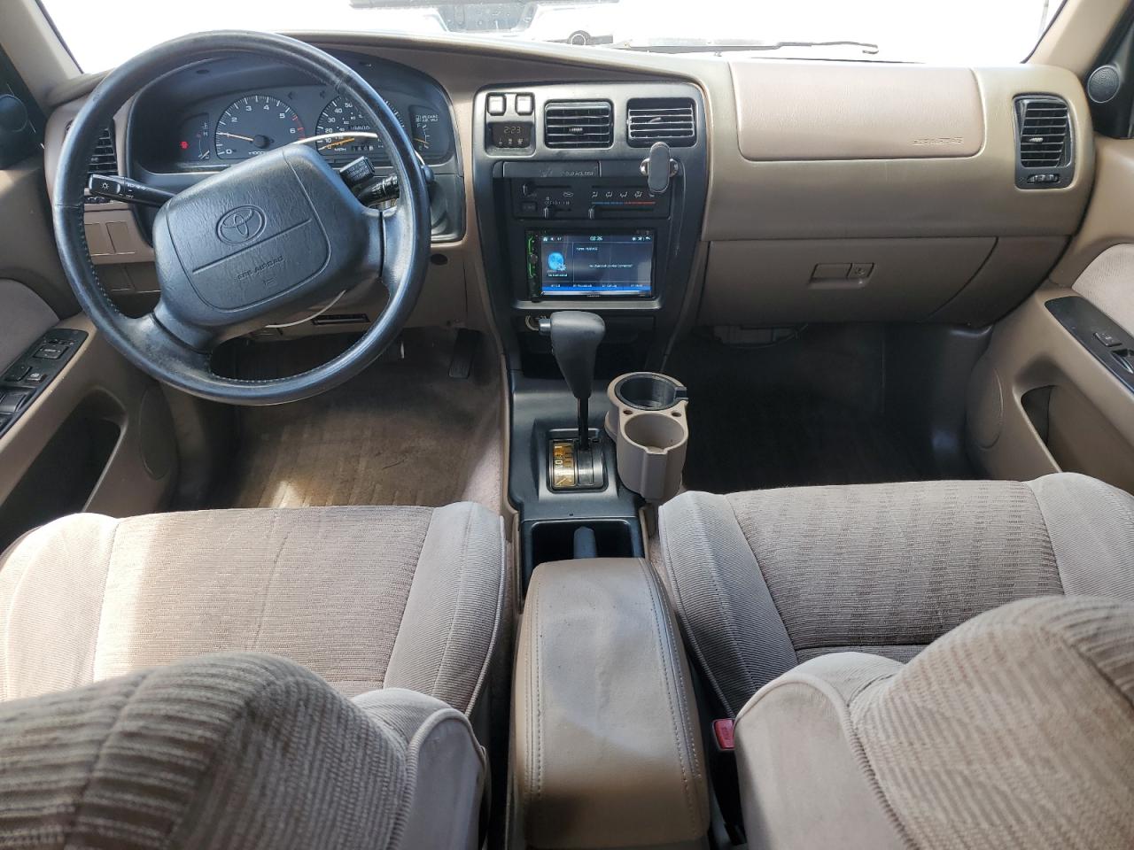 Toyota 4Runner Sr5 Image 2