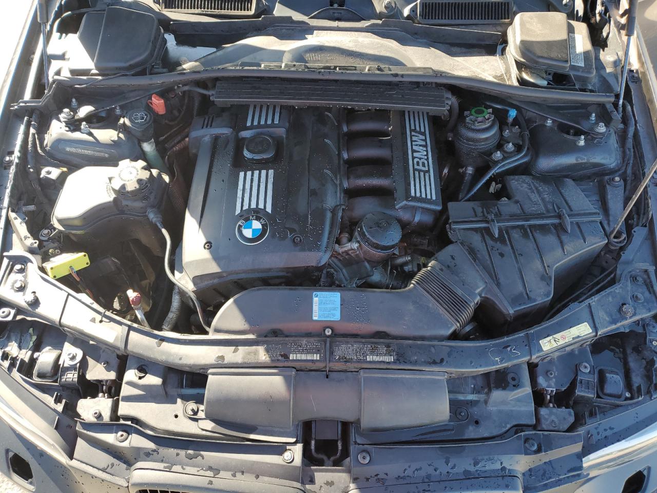 BMW 3 Series I Image 10