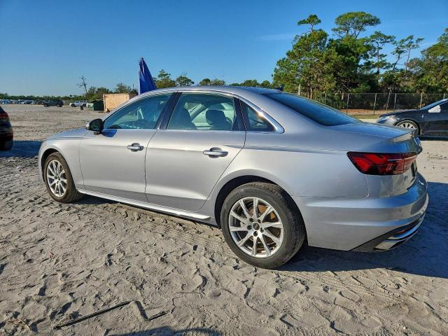 Audi A4 Premium 40 Image 12