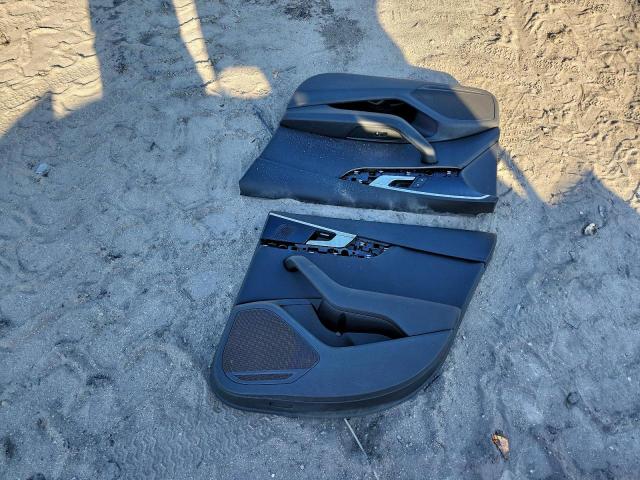 Audi A4 Premium 40 Image 9