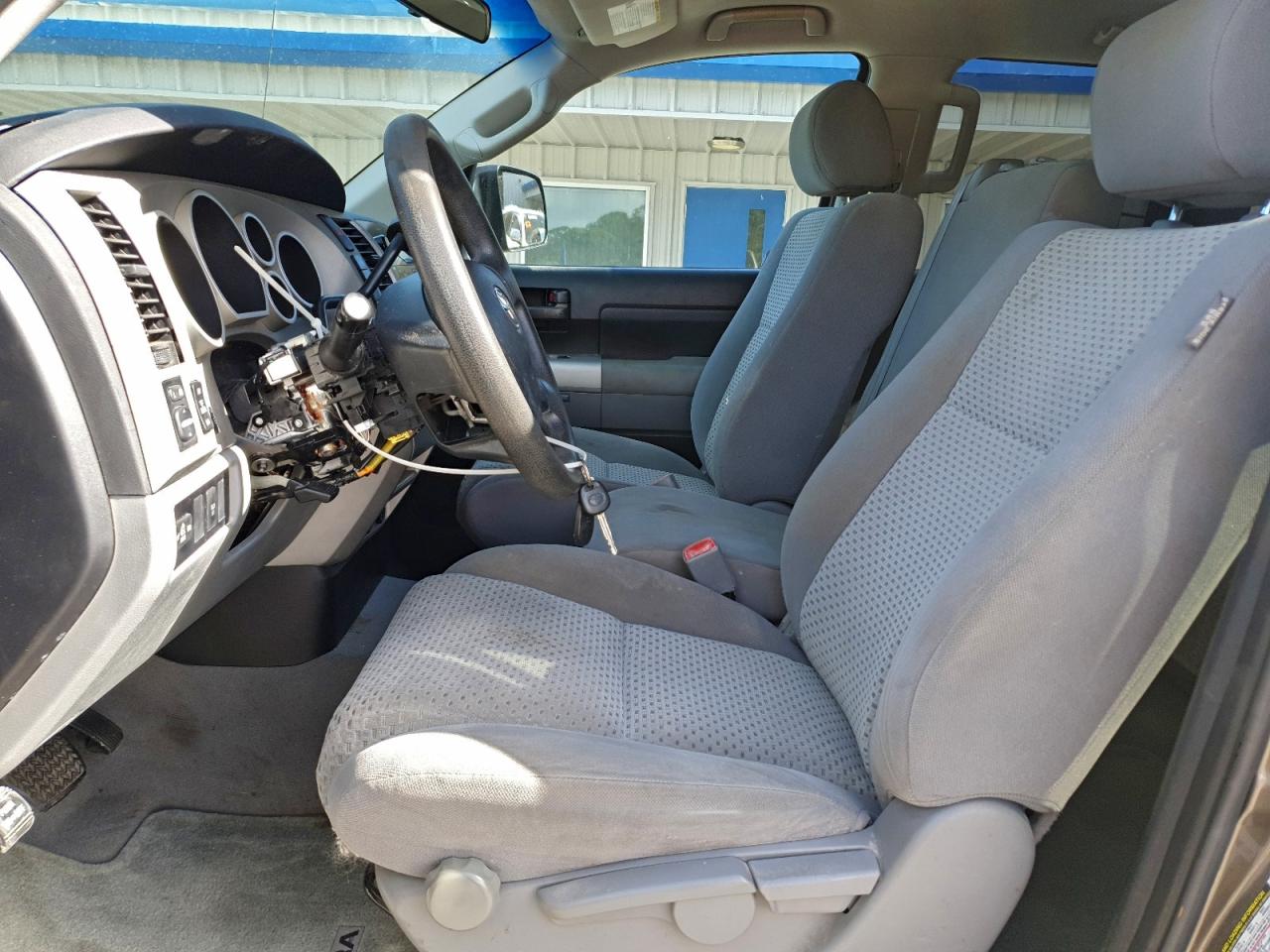 Toyota Tundra Double Cab Sr5 Image 2