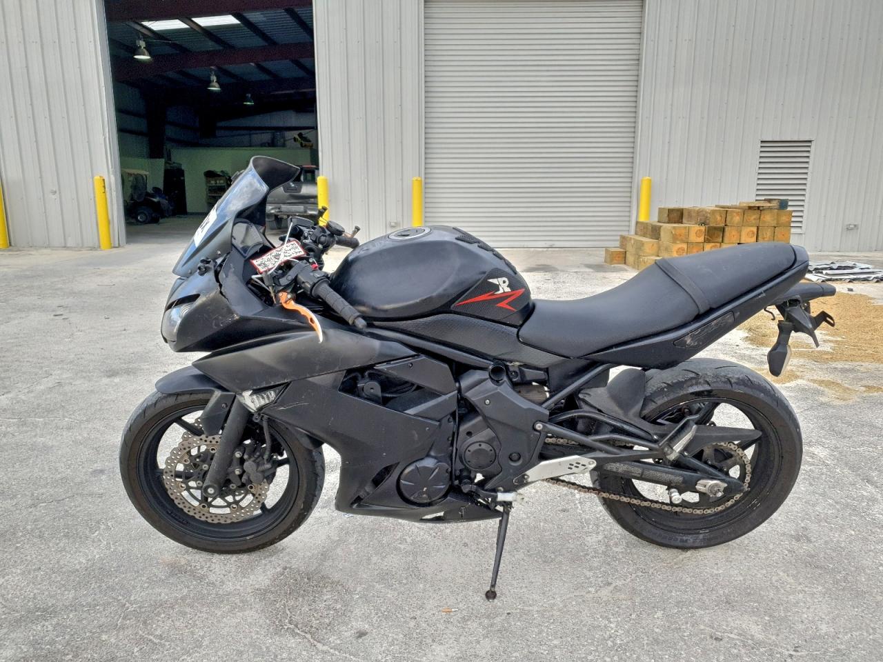 Kawasaki Ex C Image 5