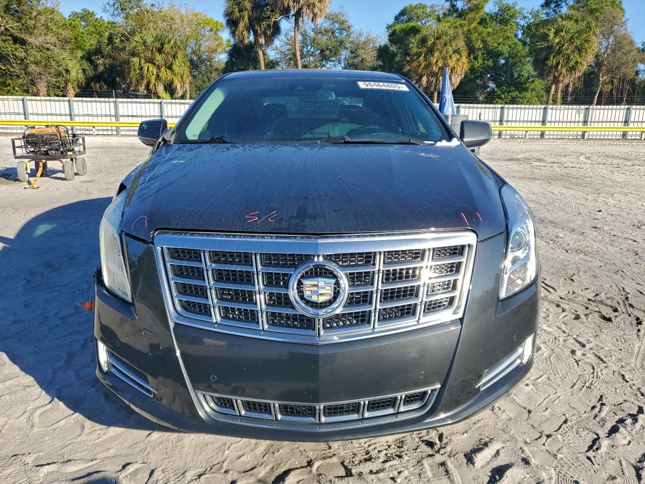 Cadillac XTS Luxury Collection Image 6