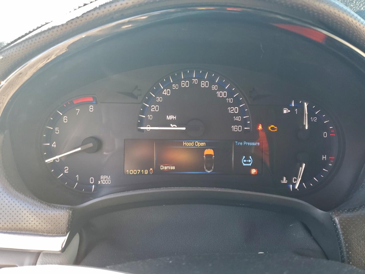 Cadillac XTS Luxury Collection Image 3