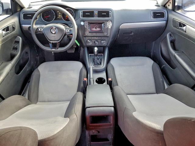 Volkswagen Jetta S Image 11