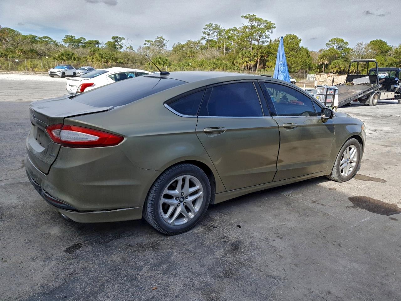 Ford Fusion Se Image 11