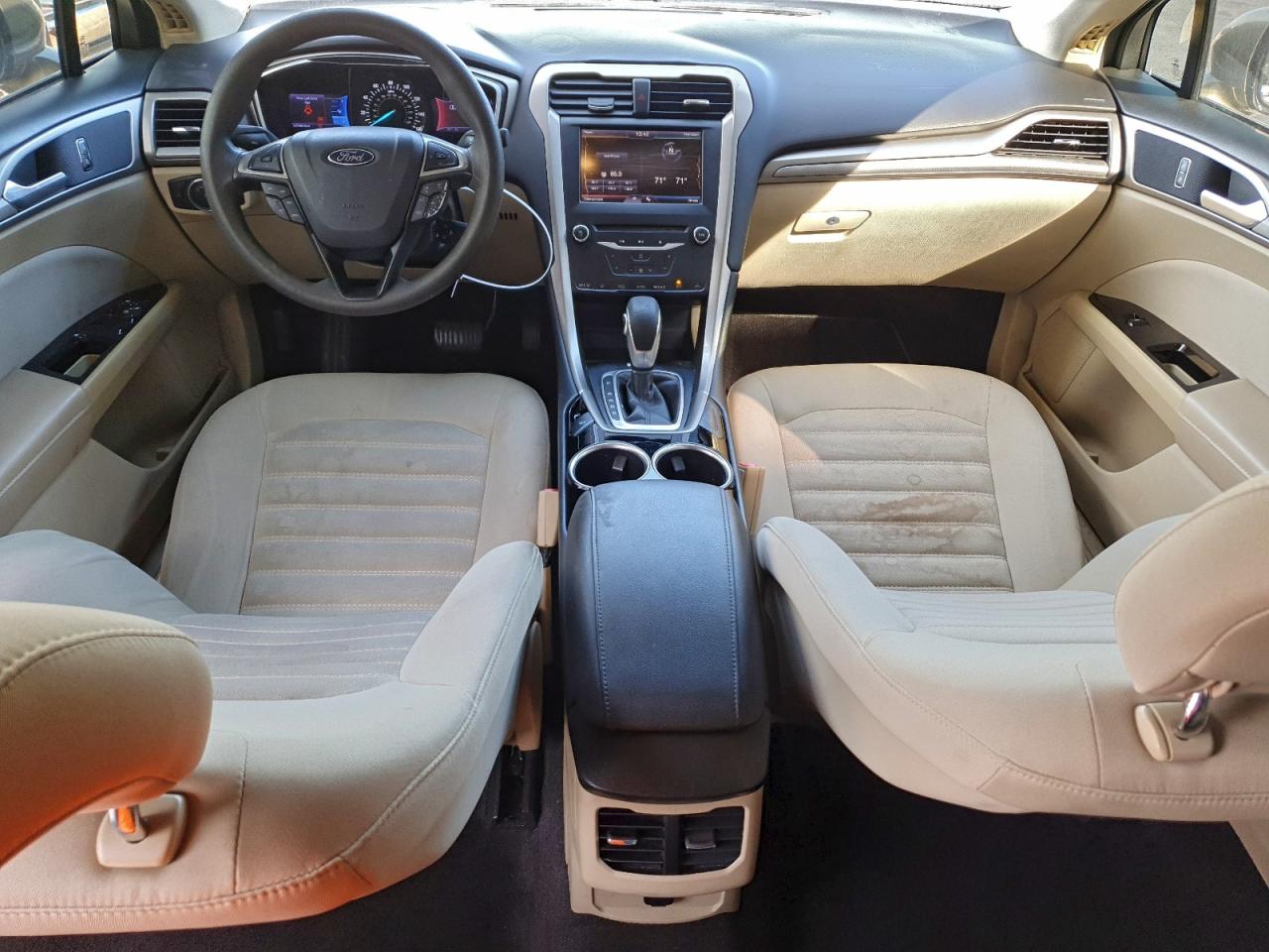 Ford Fusion Se Image 9