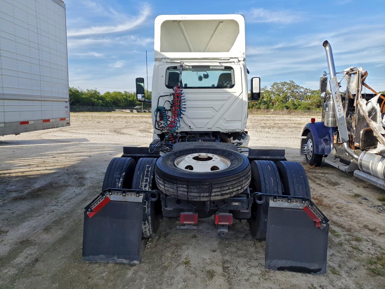 International Rh613 Image 6