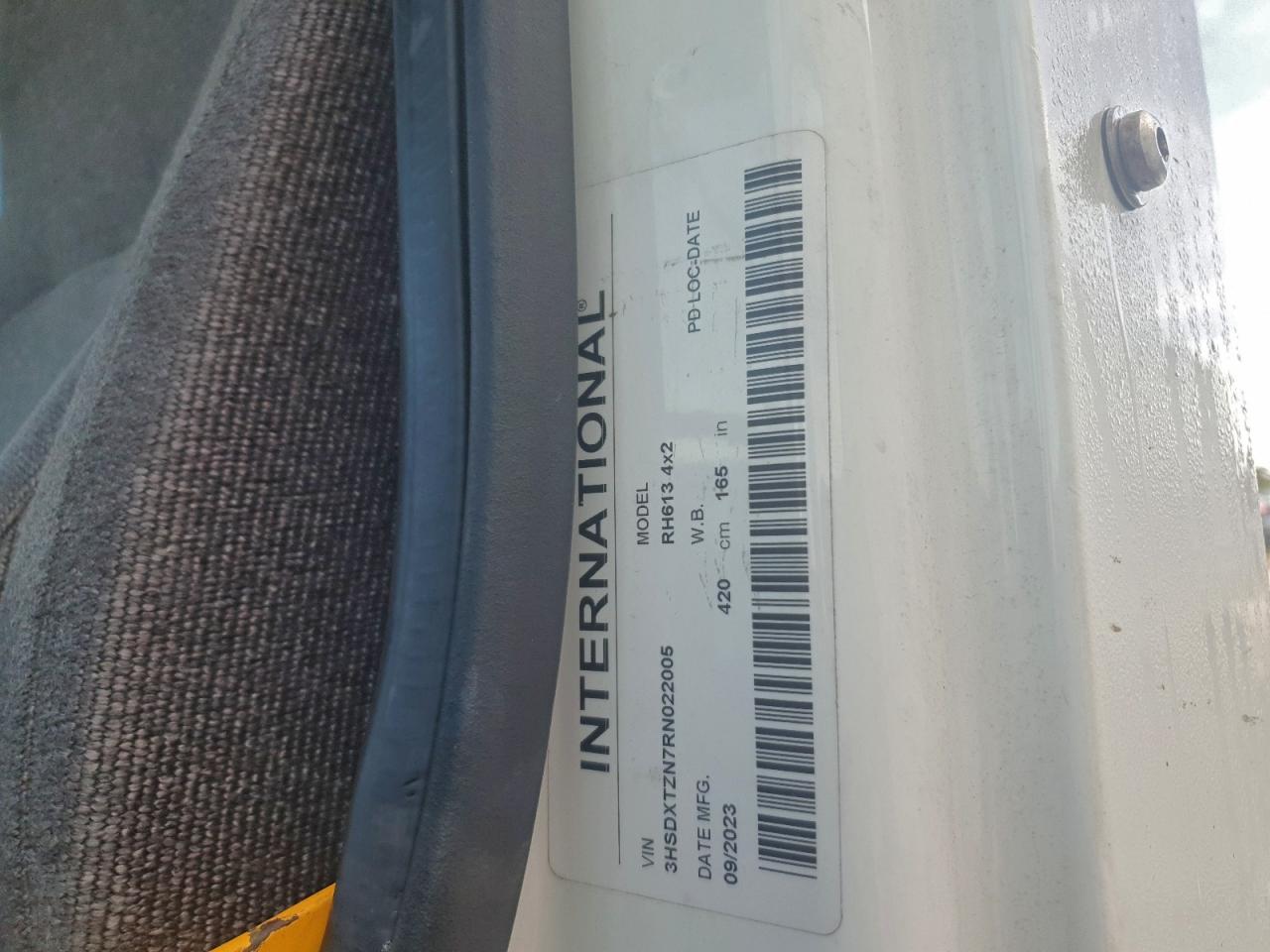 International Rh613 Image 8