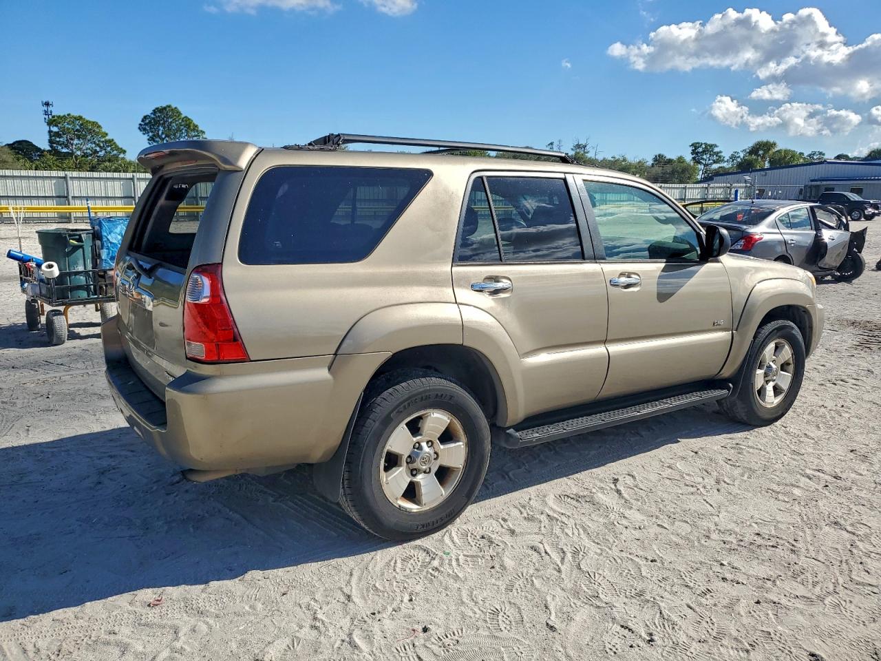 Toyota 4Runner Sr5 Image 12