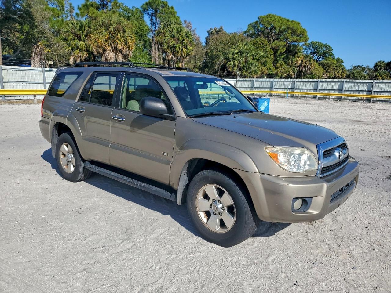 Toyota 4Runner Sr5 Image 5