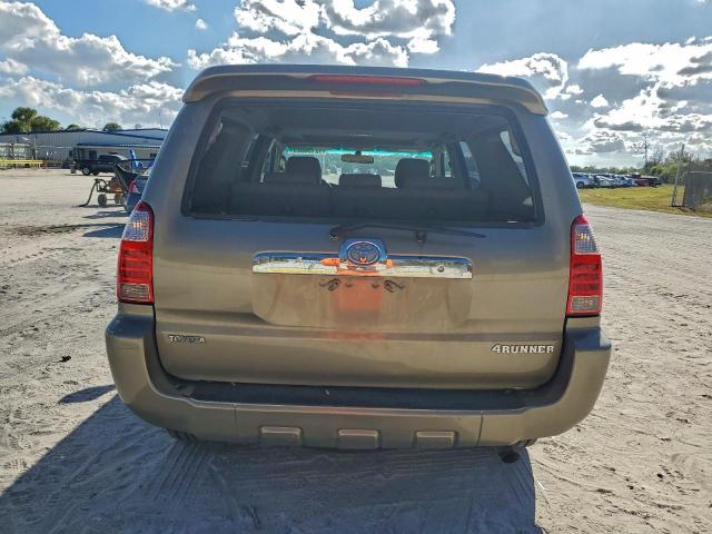 Toyota 4Runner Sr5 Image 4