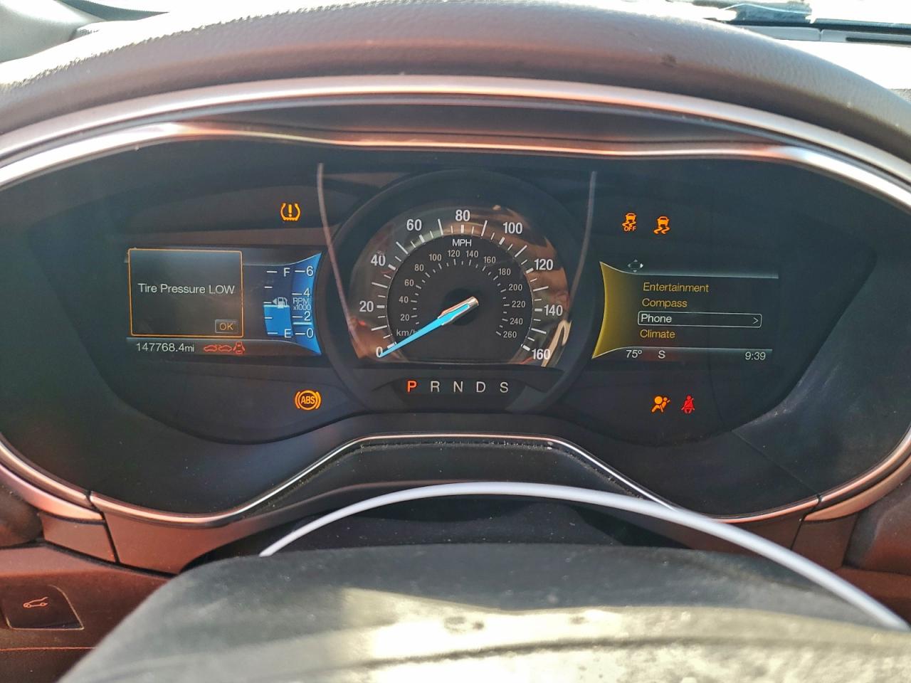 Ford Fusion Se Image 11