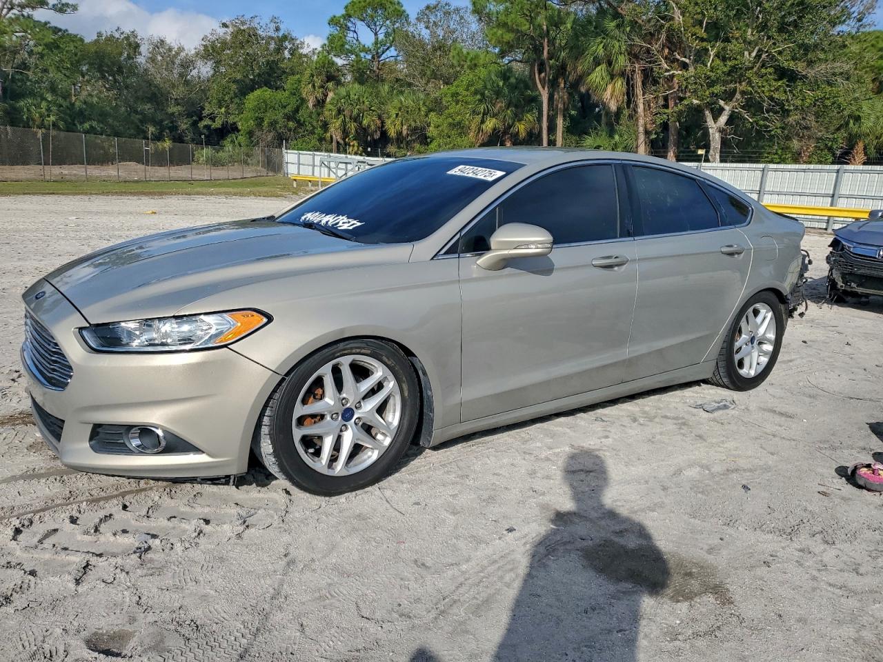 Ford Fusion Se Image 1