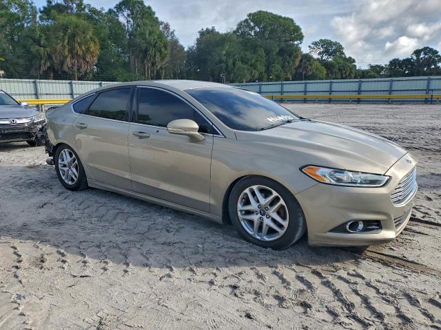 Ford Fusion Se Image 4