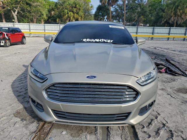 Ford Fusion Se Image 5