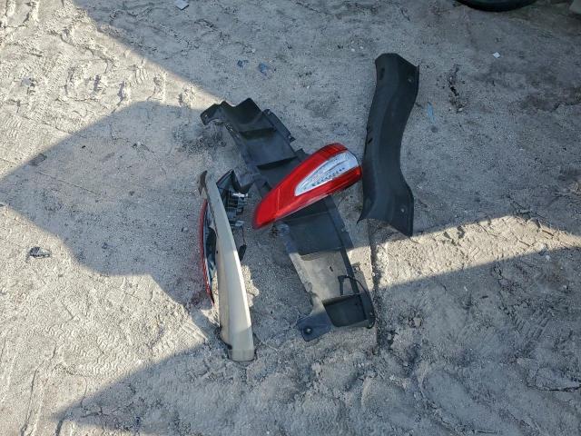 Ford Fusion Se Image 12