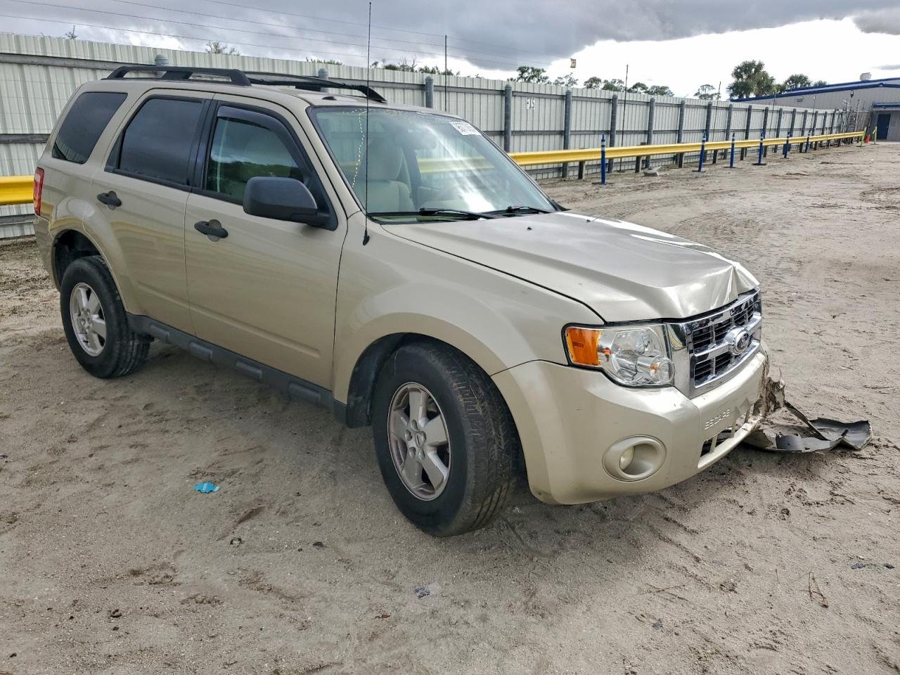 Ford Escape Xlt Image 4