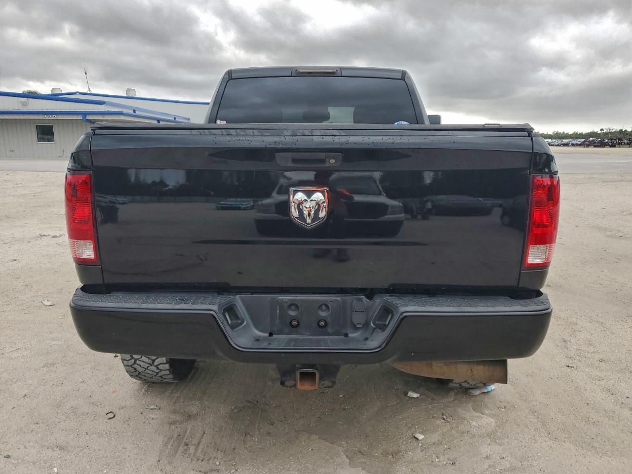 Ram 2500 St Image 4