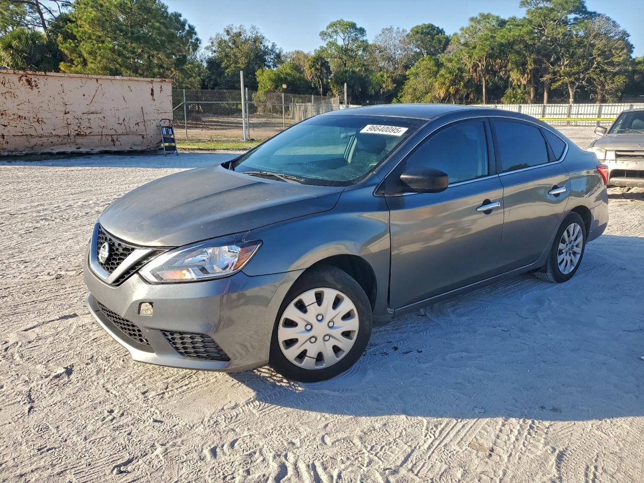 Nissan Sentra S Image 1