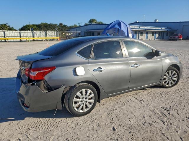 Nissan Sentra S Image 2