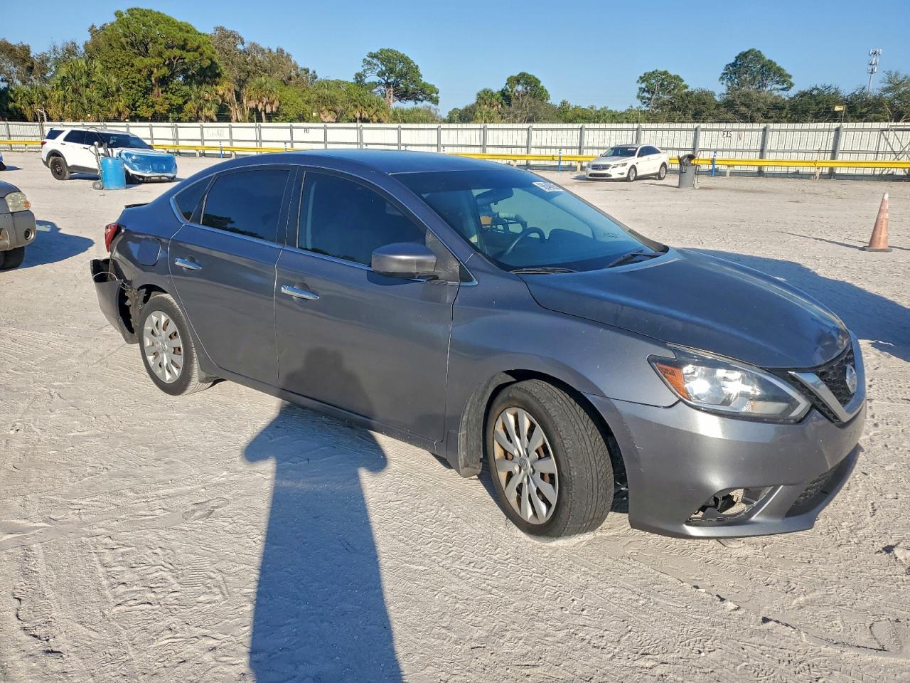 Nissan Sentra S Image 7