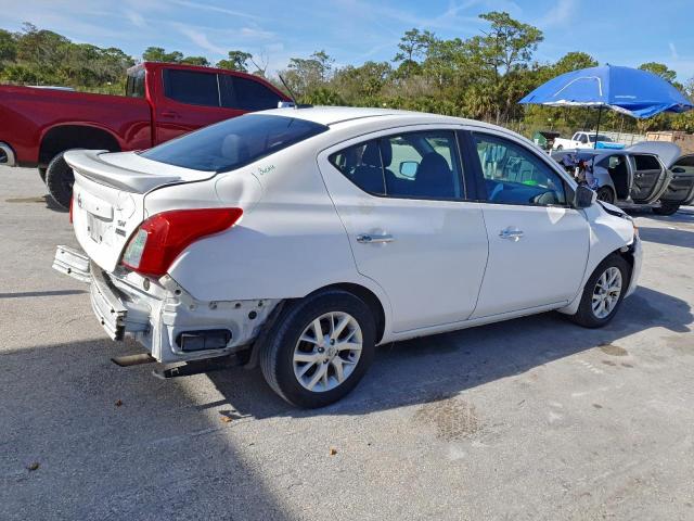 Nissan Versa S Image 9