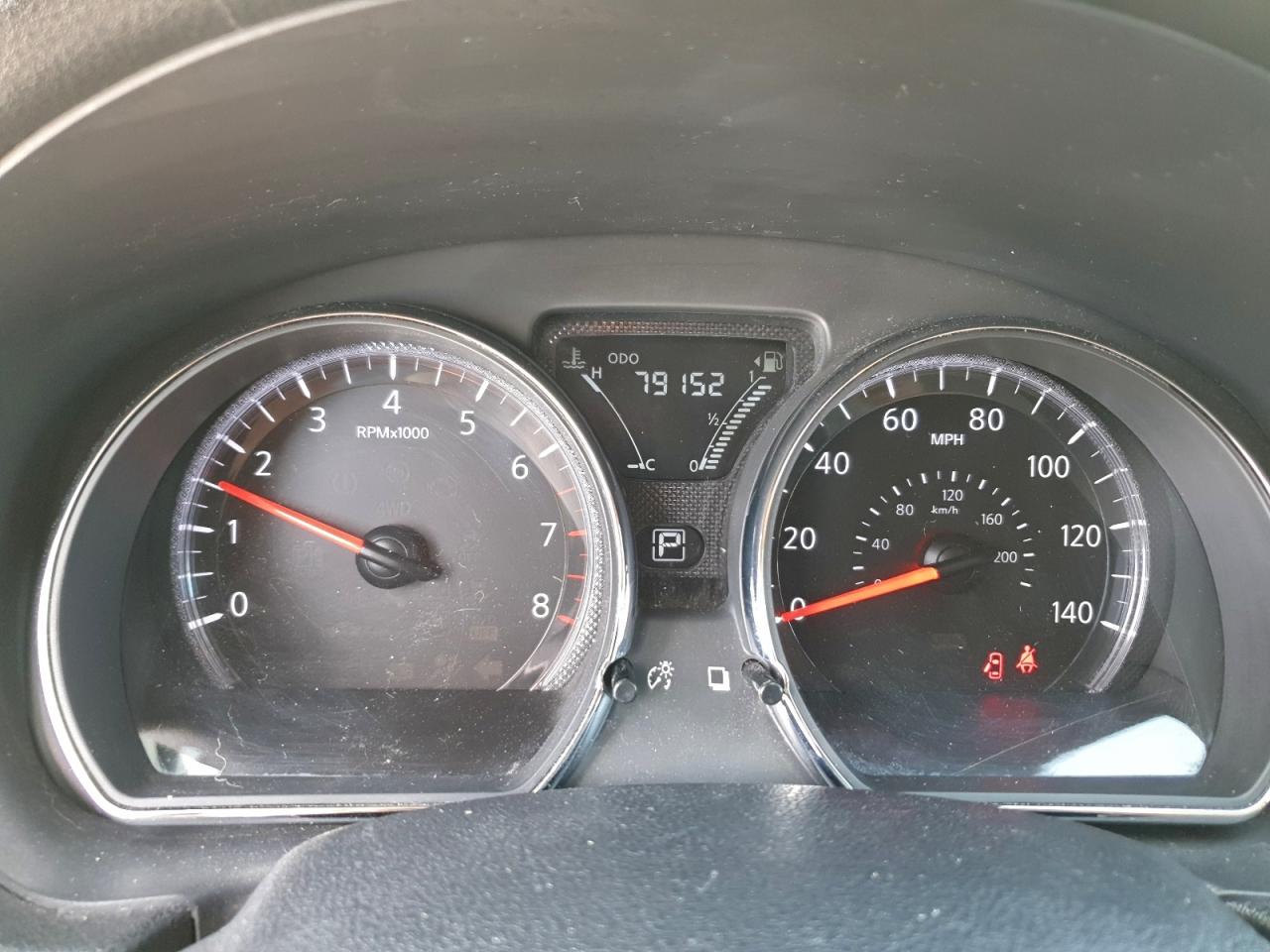 Nissan Versa S Image 6