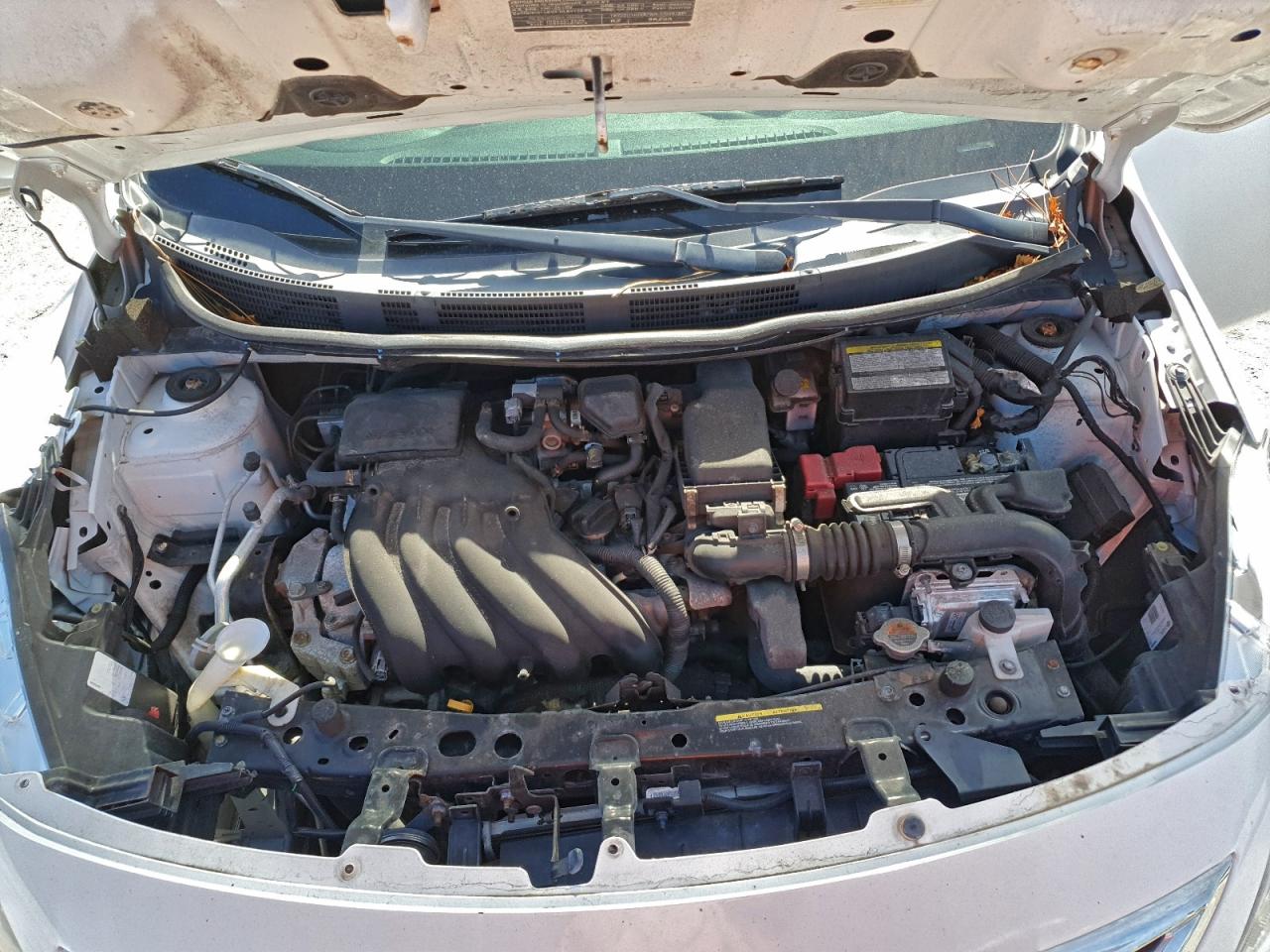 Nissan Versa S Image 3