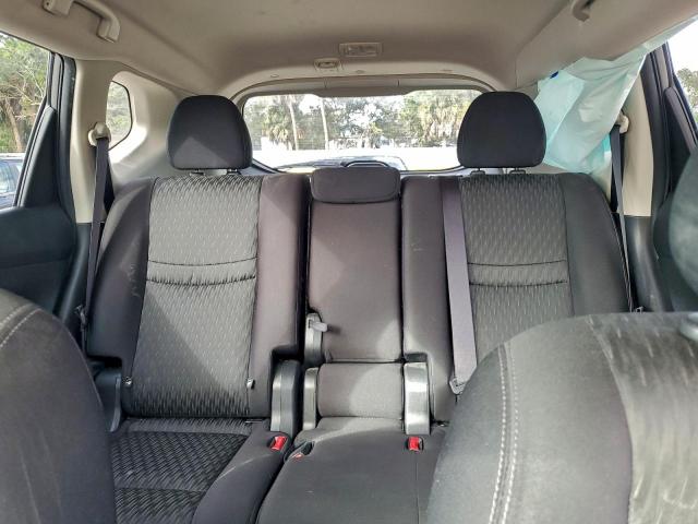 Nissan Rogue S Image 6