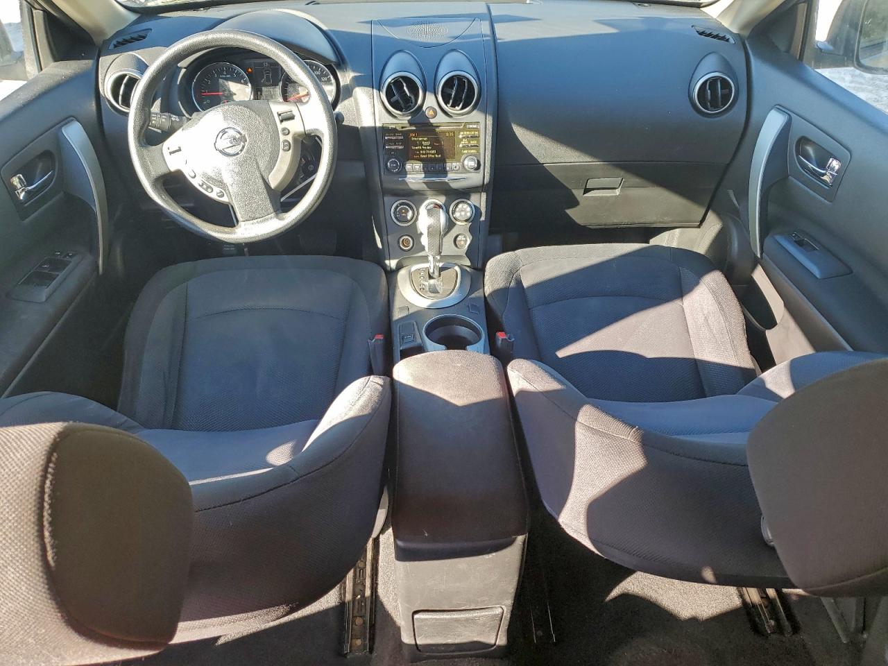 Nissan Rogue S Image 13