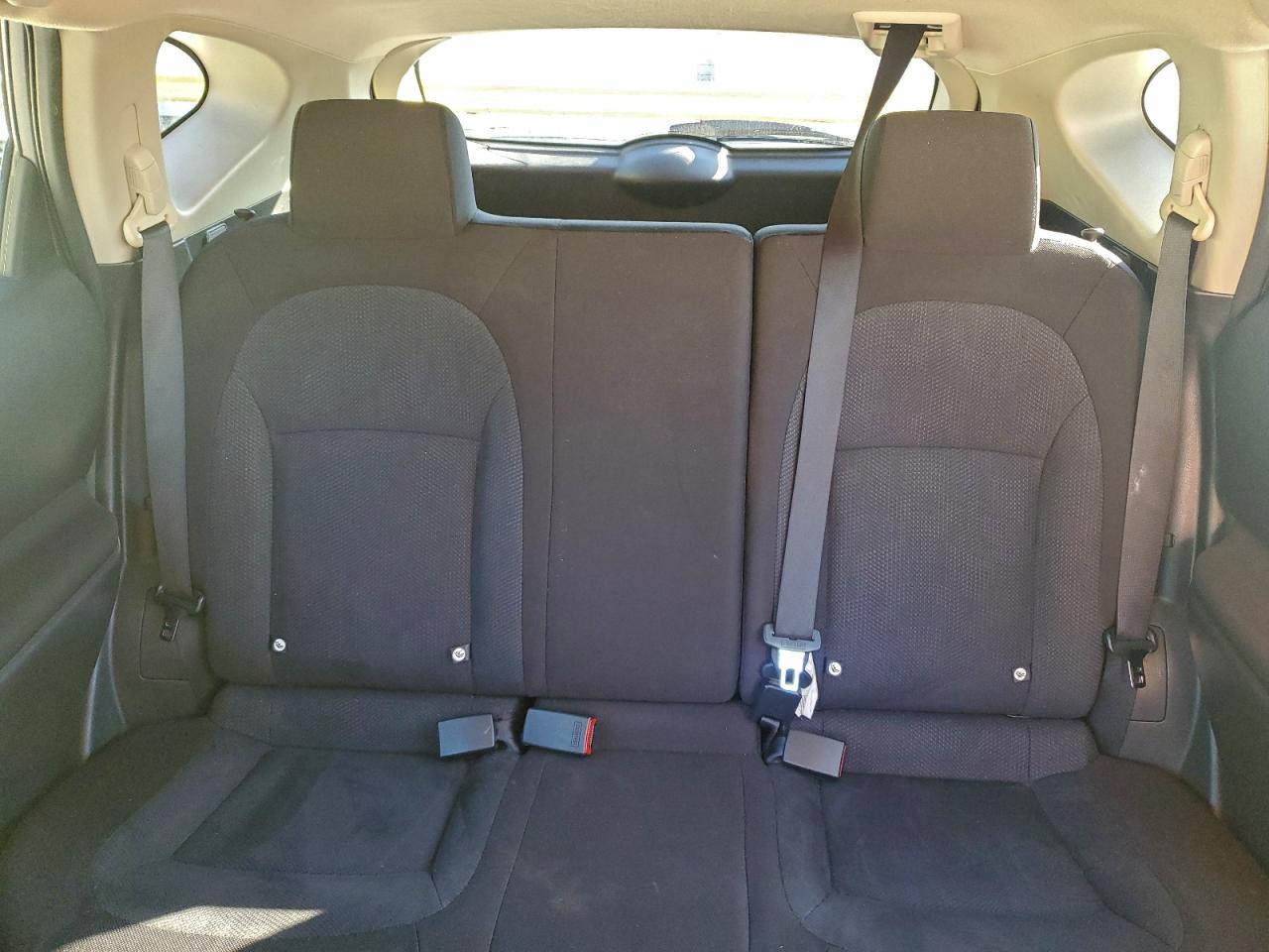 Nissan Rogue S Image 5