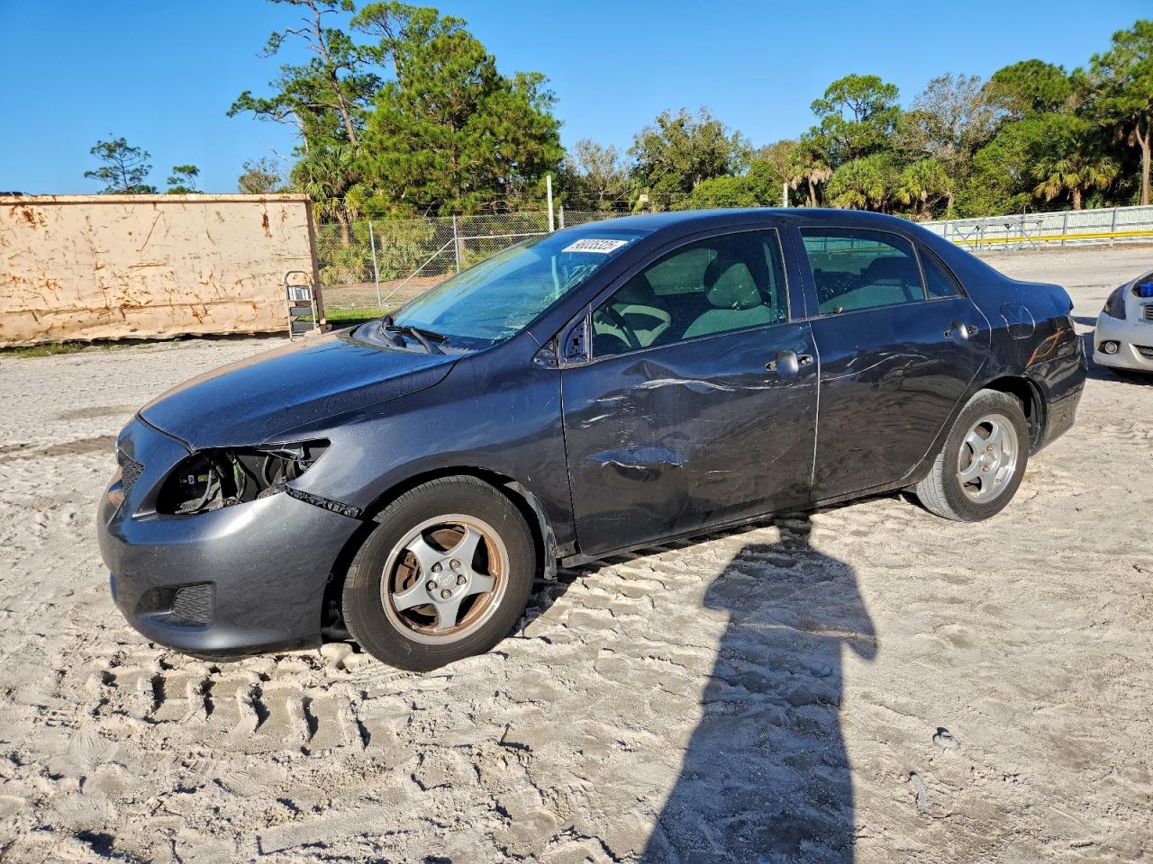 Toyota Corolla Base Image 1