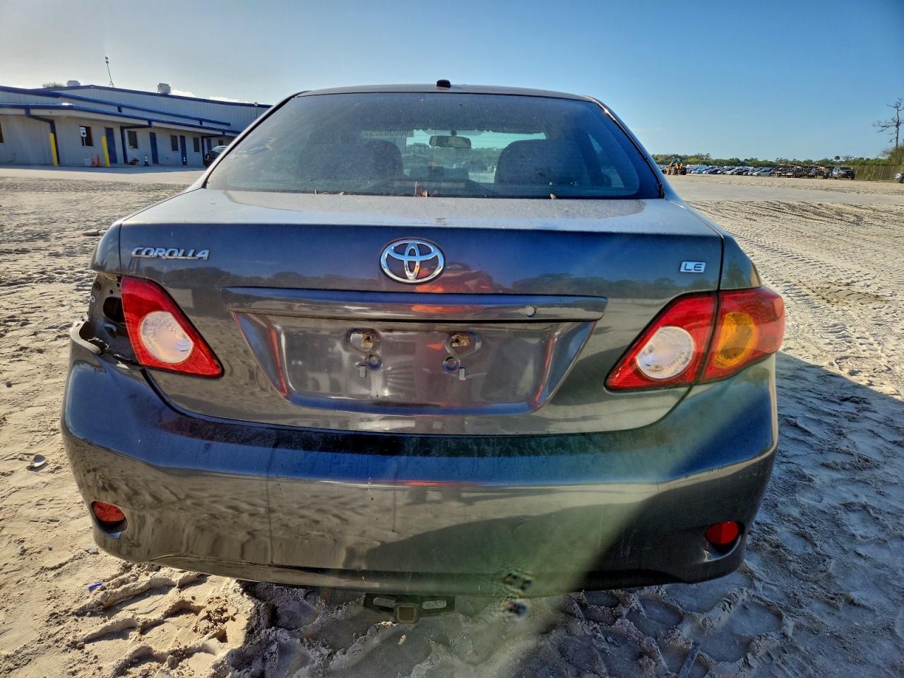 Toyota Corolla Base Image 11